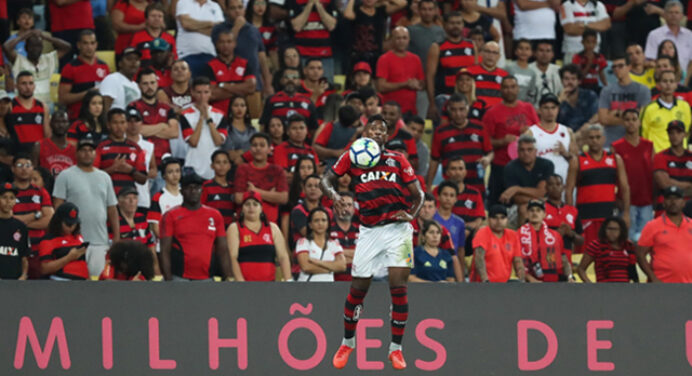 Criticados pela Nação, Rodinei e Renê são os jogadores que mais atuaram no Fla em 2018