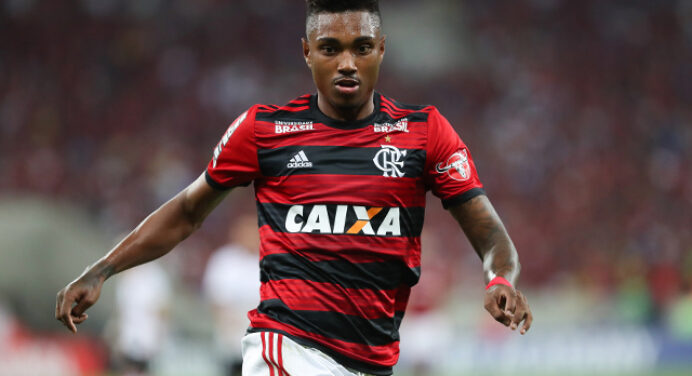 Flamengo pode ter grande surpresa na escalação para encarar o Cruzeiro