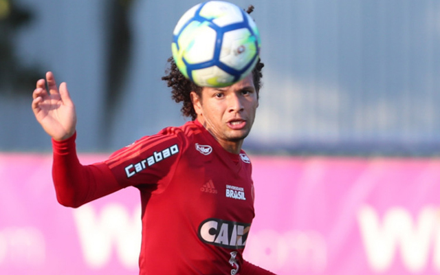 Santos faz nova proposta ao Fla por Willian Arão