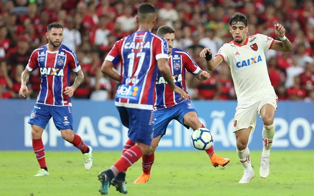 Retrospecto de Flamengo x Bahia em Brasileiros é equilibrado, mas Rubro-Negro leva vantagem