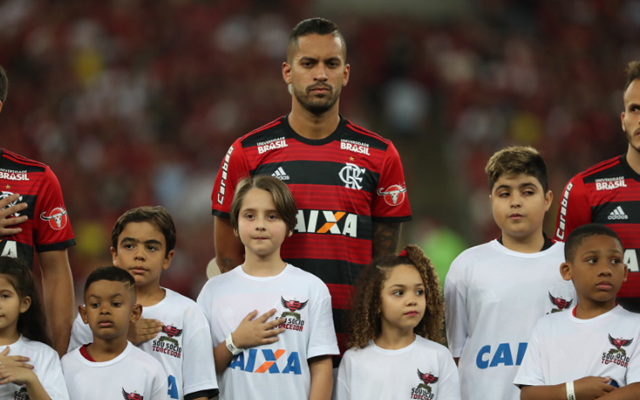 Ida de Rômulo para o Grêmio depende apenas de fim do período de transição no Flamengo