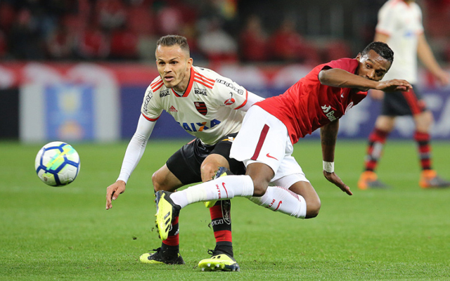 Flamengo perde para o Internacional no Beira-Rio e é ultrapassado pelo Palmeiras no Brasileirão