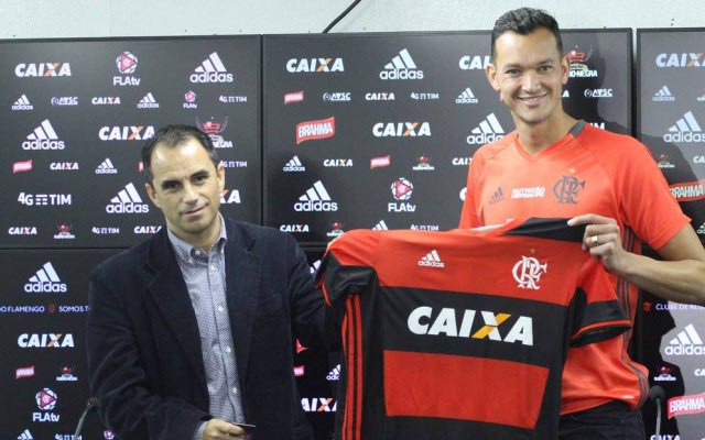 Flamengo e Rodrigo Caetano se reencontram dias depois de “cláusula do Réver” criar mal-estar