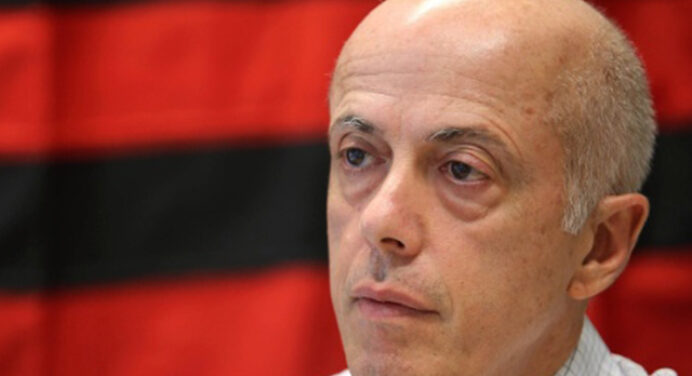 VP de finanças garante que Flamengo não gastou mais do que o orçamento previa