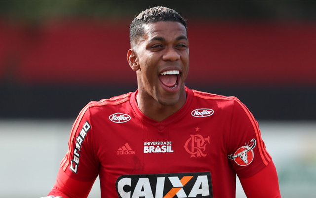 Companheiro de equipe aponta Berrío como inspiração para elenco e destaca:  "Tem feito a diferença" - Flamengo | Coluna do Fla