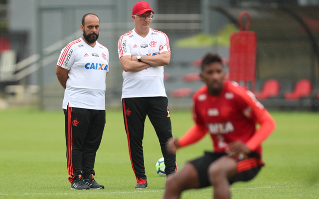 Dorival Júnior comemora tempo para trabalhar no Flamengo: “Aproveitar da melhor forma”