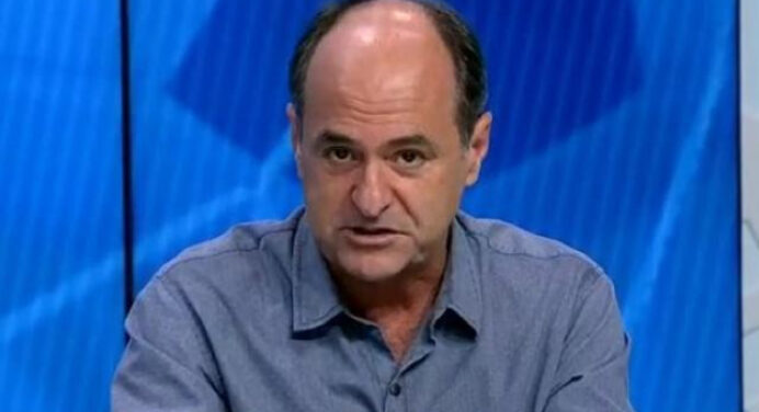 Ex-árbitro, Simon acredita que título do Brasileirão está definido: “Ninguém tira do Palmeiras”