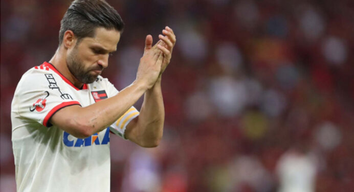 “O bem do Flamengo é mais importante que a minha titularidade”, afirma Diego