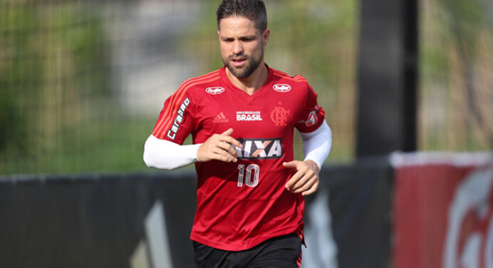 Comentaristas questionam custo-benefício de Diego: “Está desfavorável para o Flamengo”