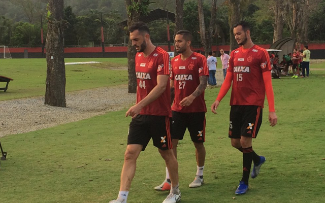 Dorival Júnior classifica Réver, Rhodolfo e Rômulo como líderes no Flamengo