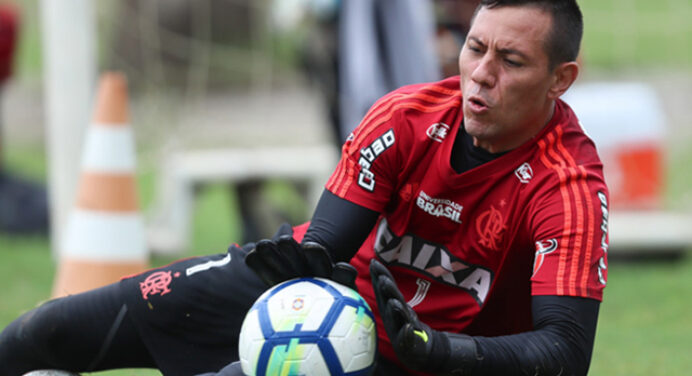 Quesada vê lado positivo em postura de Diego Alves: “Ele está afim de jogar”