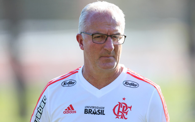 Ídolo do Flamengo diz que equipe demorou a trocar de treinador: “Entregou o Brasileirão para o Palmeiras”