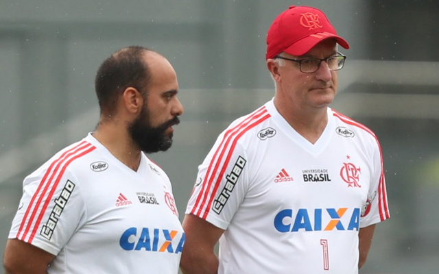 Psicólogo do Flamengo faz trabalho em conjunto com Dorival para elevar autoestima dos jogadores: “Treino está mais vibrante”