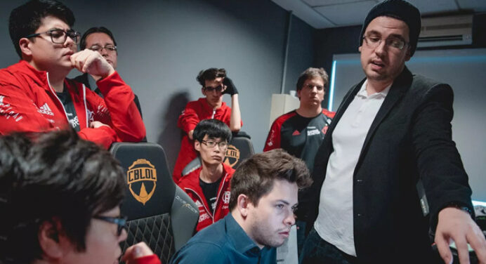 Gabriel “MiT” deixa o Flamengo eSports após quatro meses afastado