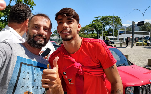 Flamengo recebe primeira parcela do Milan referente à compra de Paquetá