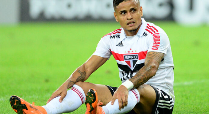 De olho no rival: Everton deve desfalcar São Paulo contra o Flamengo