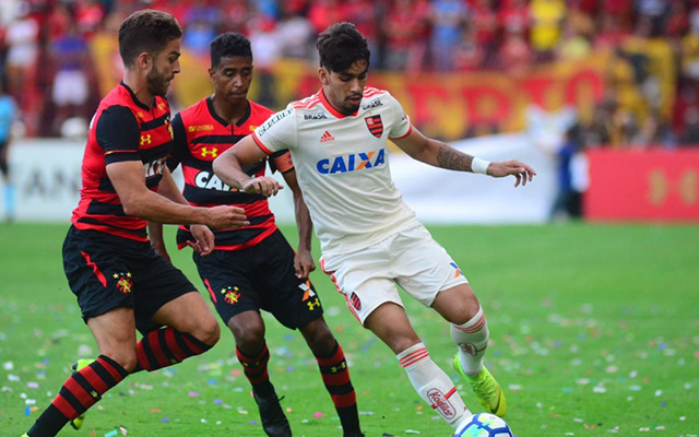 Cabeça quente? Flamengo é o time que mais recebeu cartões vermelhos no Campeonato Brasileiro