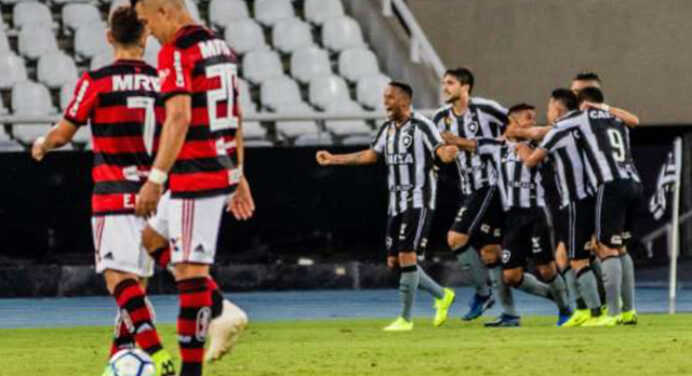 “Um ano depois, discutimos as mesmas coisas”, diz comentarista sobre temporada ruim do Fla