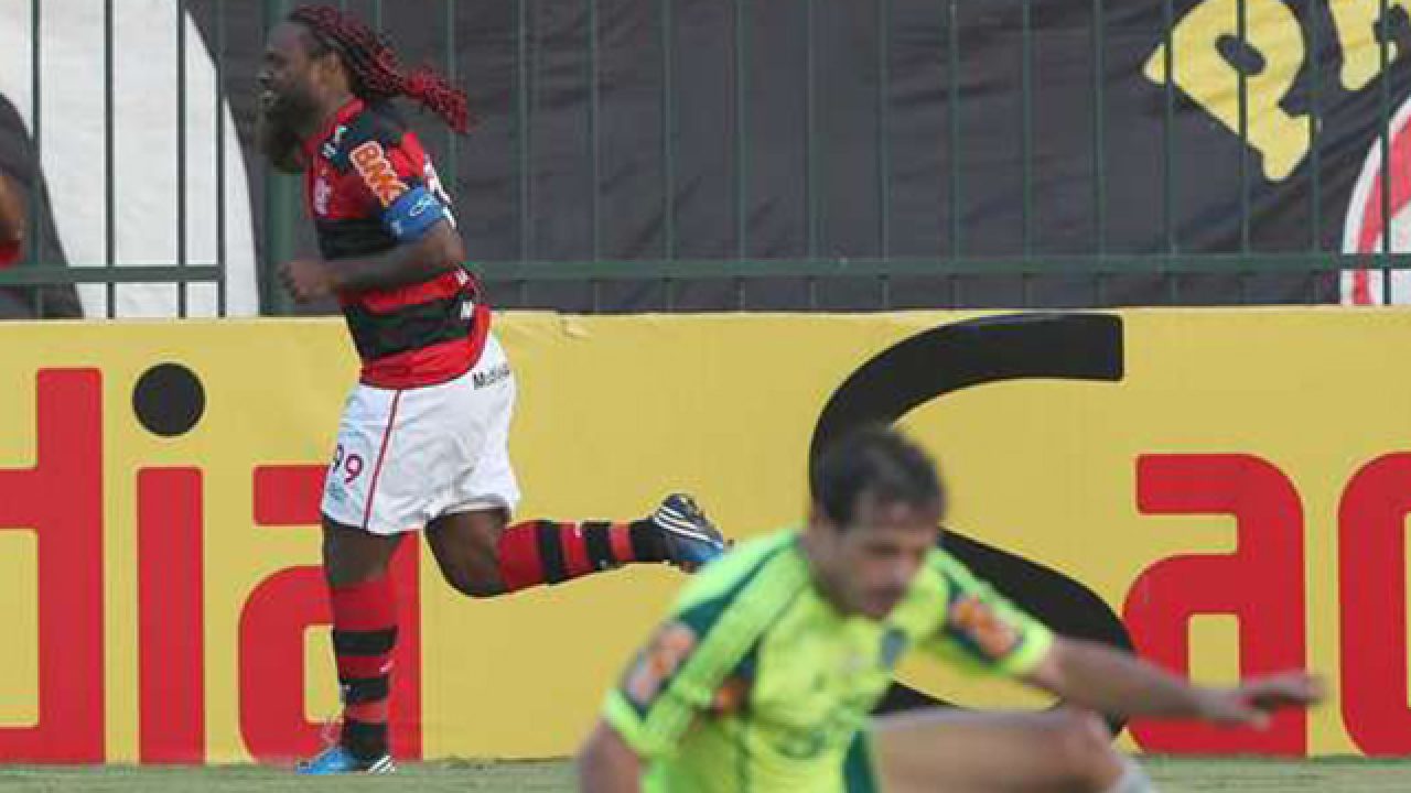 Lembra Ha Seis Anos Flamengo Rebaixava O Palmeiras Com Gol No Fim De Vagner Love Flamengo Coluna Do Fla