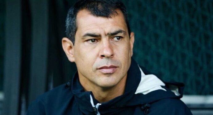 Adversário nesta quarta, Carille jamais venceu o Flamengo