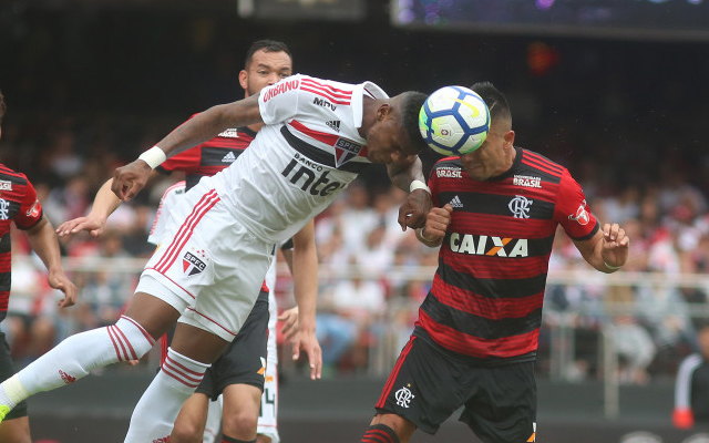 No Morumbi, Flamengo e São Paulo empatam; resultado é ruim para as duas equipes