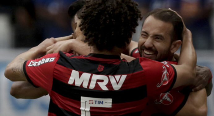 Jornalista elogia campanha do Flamengo no Brasileirão: “Incrível”