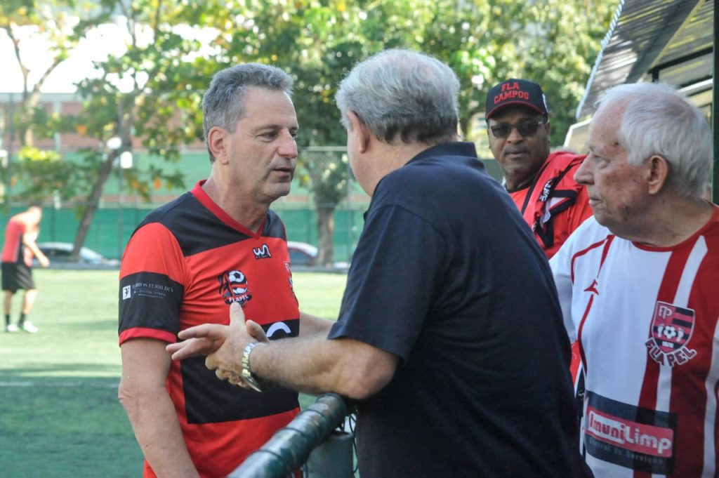 Landim ouve gritos de “é campeão” em cerimônia que homenageou os 123 anos do Flamengo