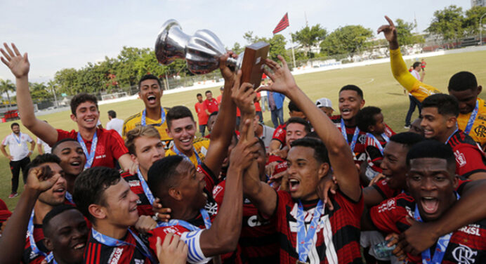 Flamengo empata com o Fluminense na Gávea e conquista Torneio OPG