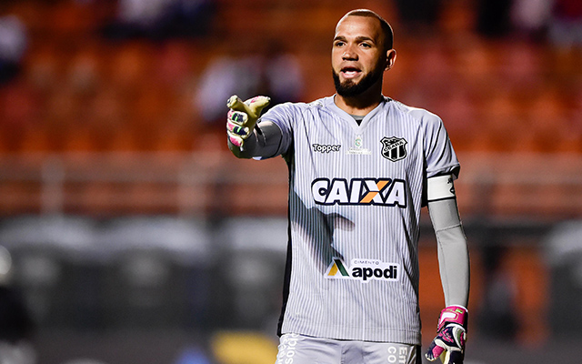 Portal destaca sondagem do Flamengo por Éverson, goleiro do Ceará