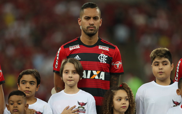 Grêmio terá que pagar R$ 1 milhão caso utilize Rômulo contra o Flamengo