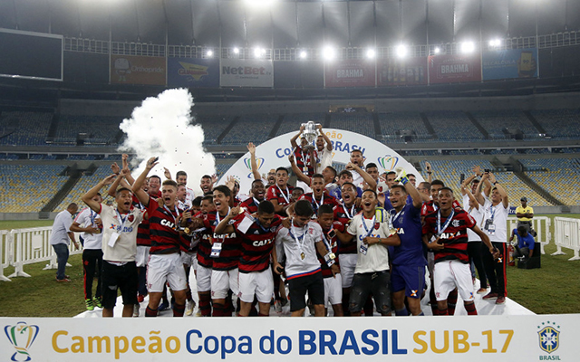 Flamengo bate o Fluminense e conquista título da Copa do Brasil sub-17