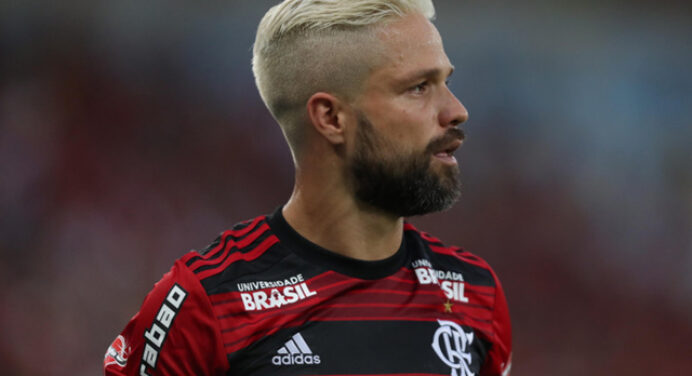 Diego mostra insatisfação com resultados e cobra título de peso: “Foram três vice-campeonatos”