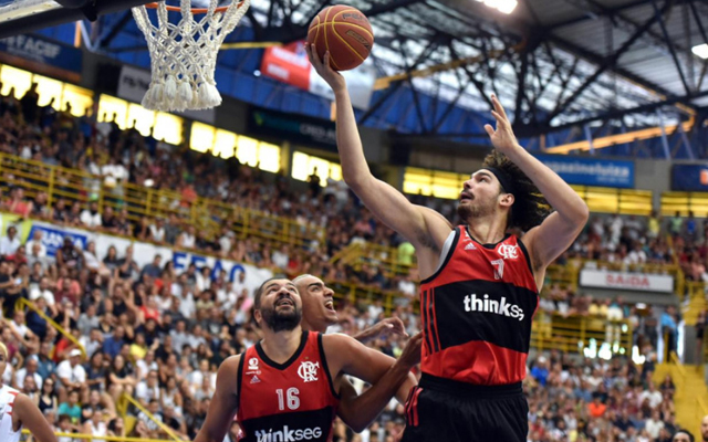 Pelo NBB, Flamengo encara o Joinville em Santa Catarina