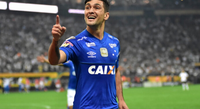 Arrascaeta entra em Top 10 de uruguaios mais caros da história do futebol mundial