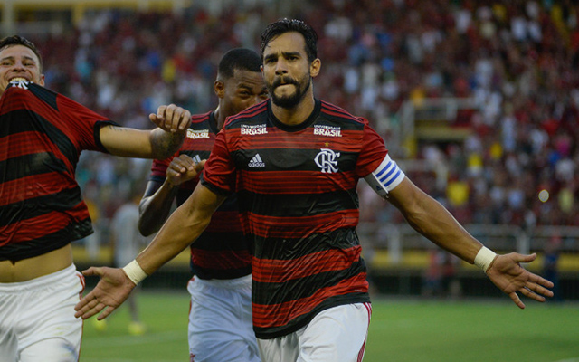 Vai fazer falta? Confira as estatísticas de Henrique Dourado com a camisa do Flamengo