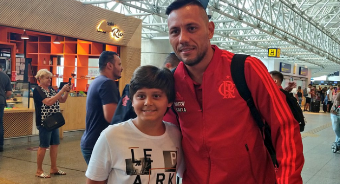 Delegação do Flamengo embarca para disputa da Florida Cup; veja como foi