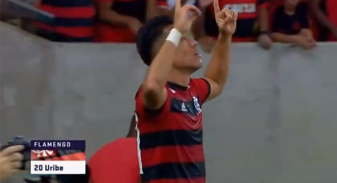 GOOOOOOL DO MENGÃO! Trauco faz jogadaça, e Uribe marca no Maracanã