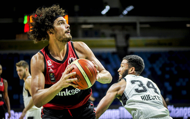 Falta pouco: contra o AEK, Flamengo busca bicampeonato mundial de basquete