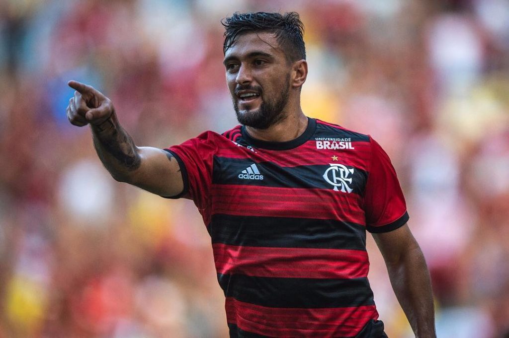 Arrascaeta é convocado para seleção uruguaia e desfalcará Flamengo em clássico