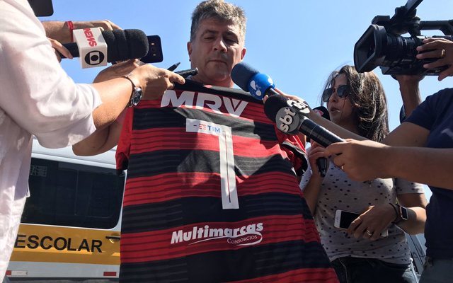 Empresário de Cauan, vítima de incêndio, destaca felicidade do jovem após visita de jogadores do Flamengo