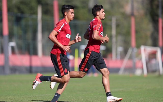 Estrela da base do Flamengo, Reinier comemora convocação de Paquetá e avisa: “Um dia jogarei com ele”
