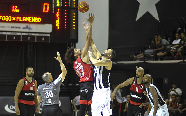 Fora de casa, Flamengo passa pelo Botafogo e alcança sexta vitória consecutiva no NBB