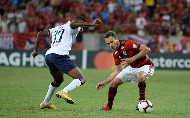 Renê comemora atuação contra LDU e diz: “Foi um dos meus melhores jogos”