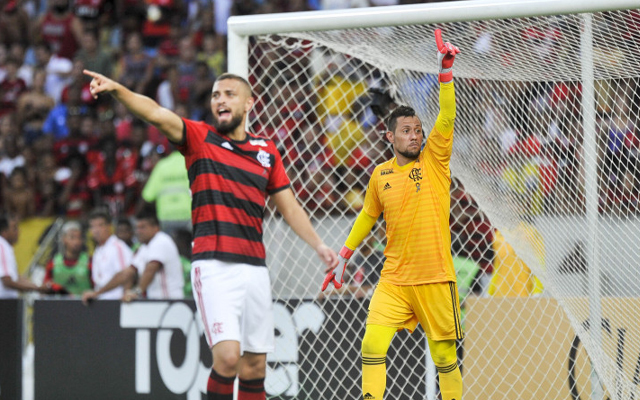 Flamengo tem evolução no sistema defensivo após sequência de gols sofridos