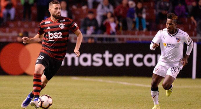 Jornalista detona atuação do Flamengo: “Culpa exclusiva de Abel Braga”