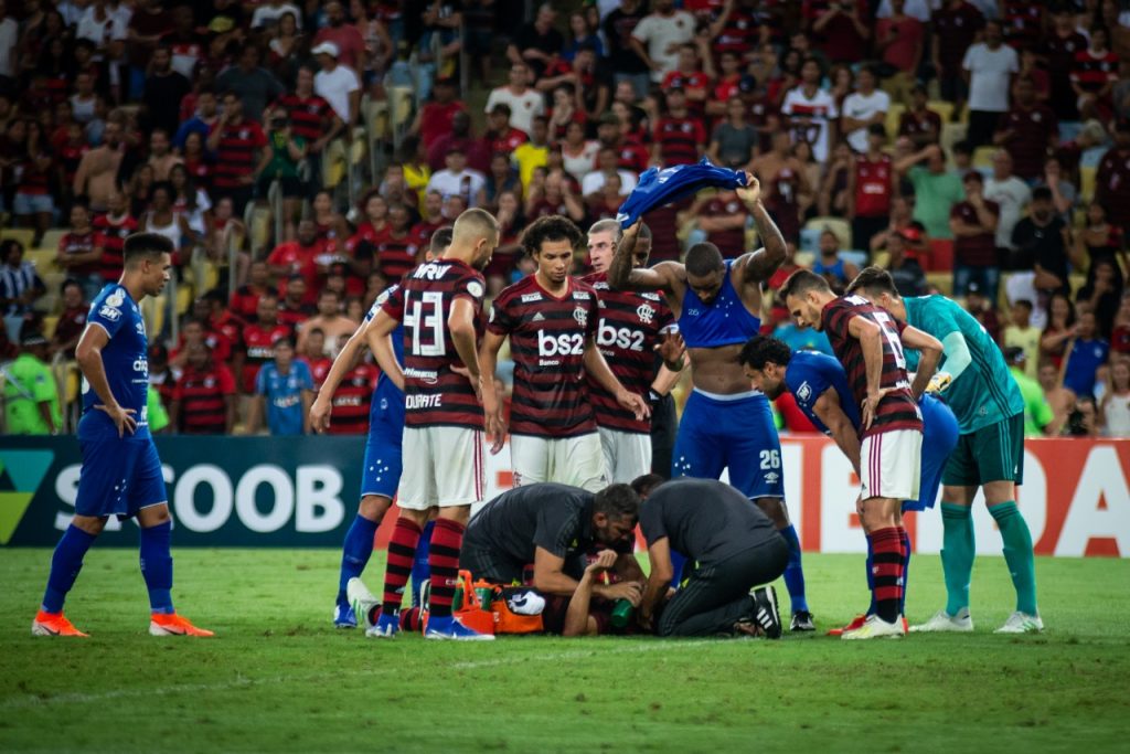 Rodrigo Caio responde Dedé e isenta zagueiro de culpa: “Lance de jogo”