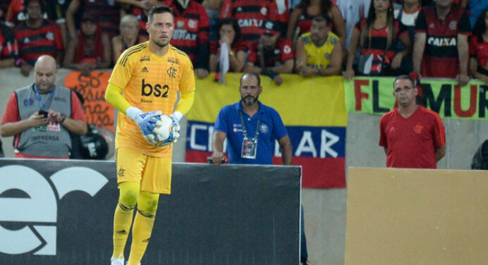 Diego Alves confessa ter personalidade forte, mas afirma: “Me relaciono bem com os jogadores”