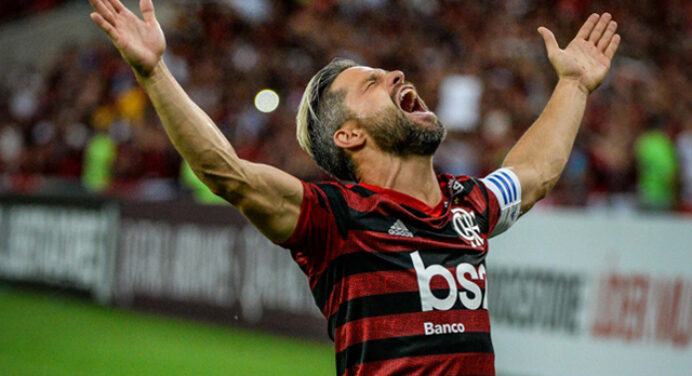 Diego descreve torcida do Fla como “desafiadora”, mas descarta desânimo ou temor pelo Rubro-negro