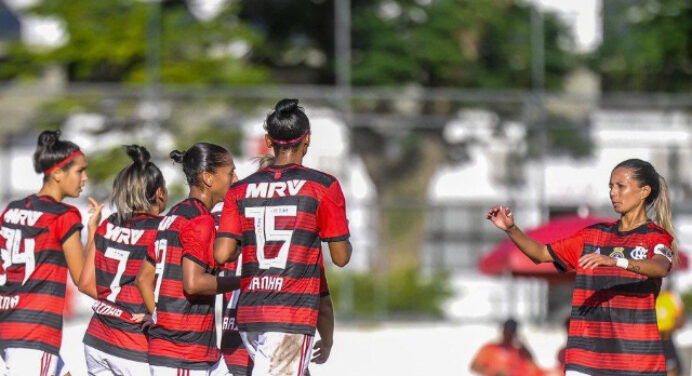 Flamengo/Marinha sofre virada do Santos e perde invencibilidade no Brasileirão Feminino