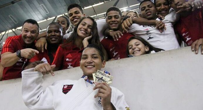 Sarah Menezes brilha no Circuito Estadual de Judô e conquista Ouro para o Flamengo